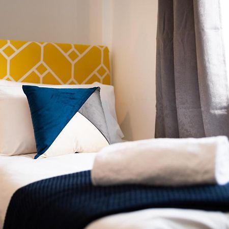 City Centre, Parking, Smart Tv'S In All Rooms Swansea Exterior photo