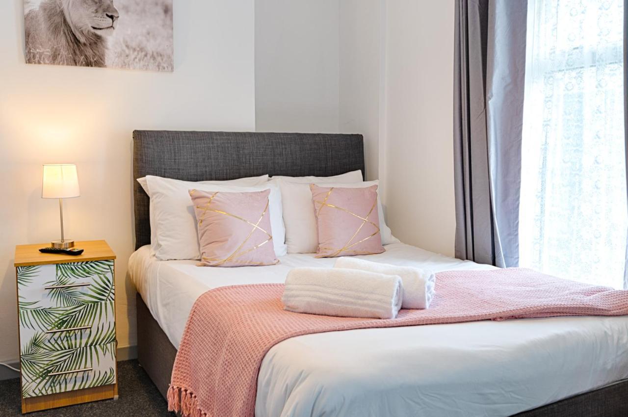 City Centre, Parking, Smart Tv'S In All Rooms Swansea Exterior photo