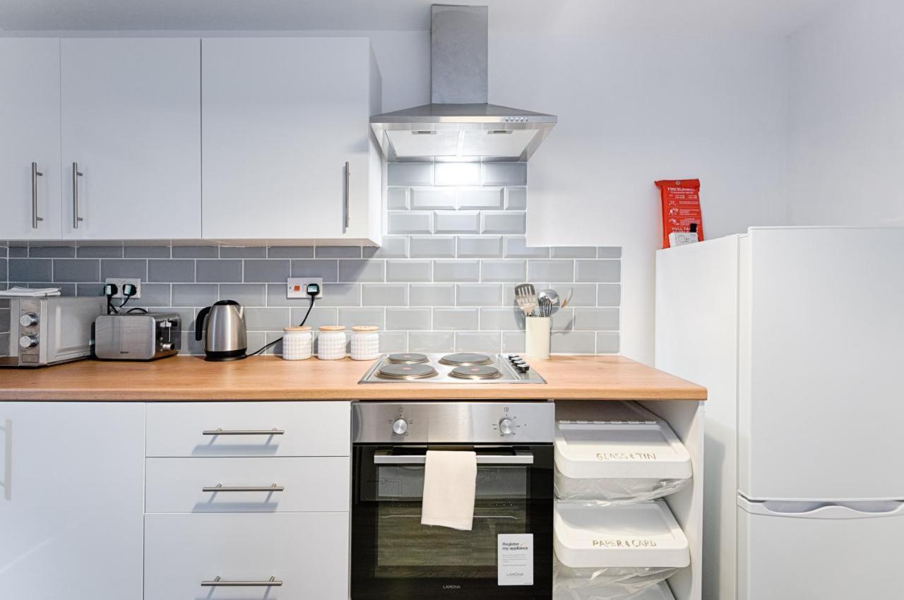 City Centre, Parking, Smart Tv'S In All Rooms Swansea Exterior photo