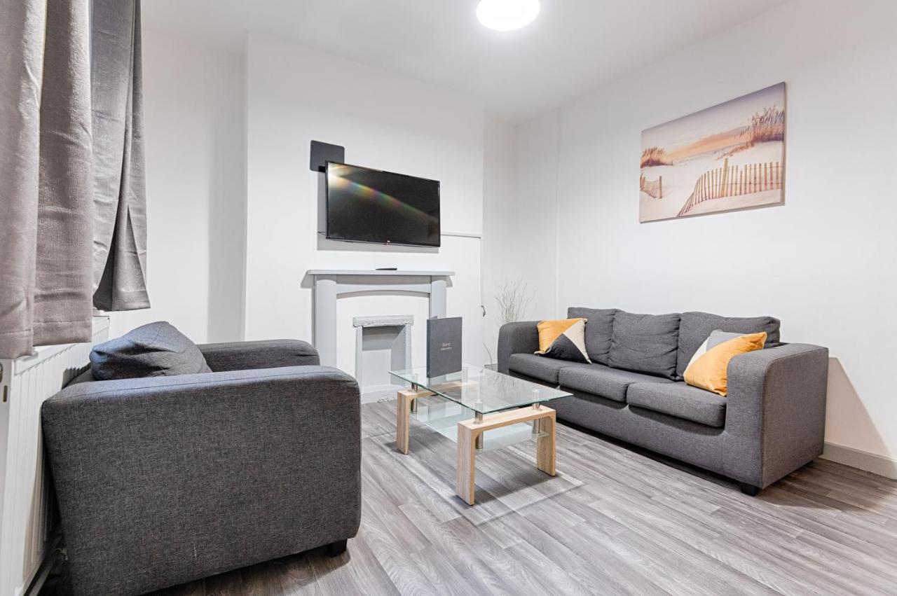 City Centre, Parking, Smart Tv'S In All Rooms Swansea Exterior photo